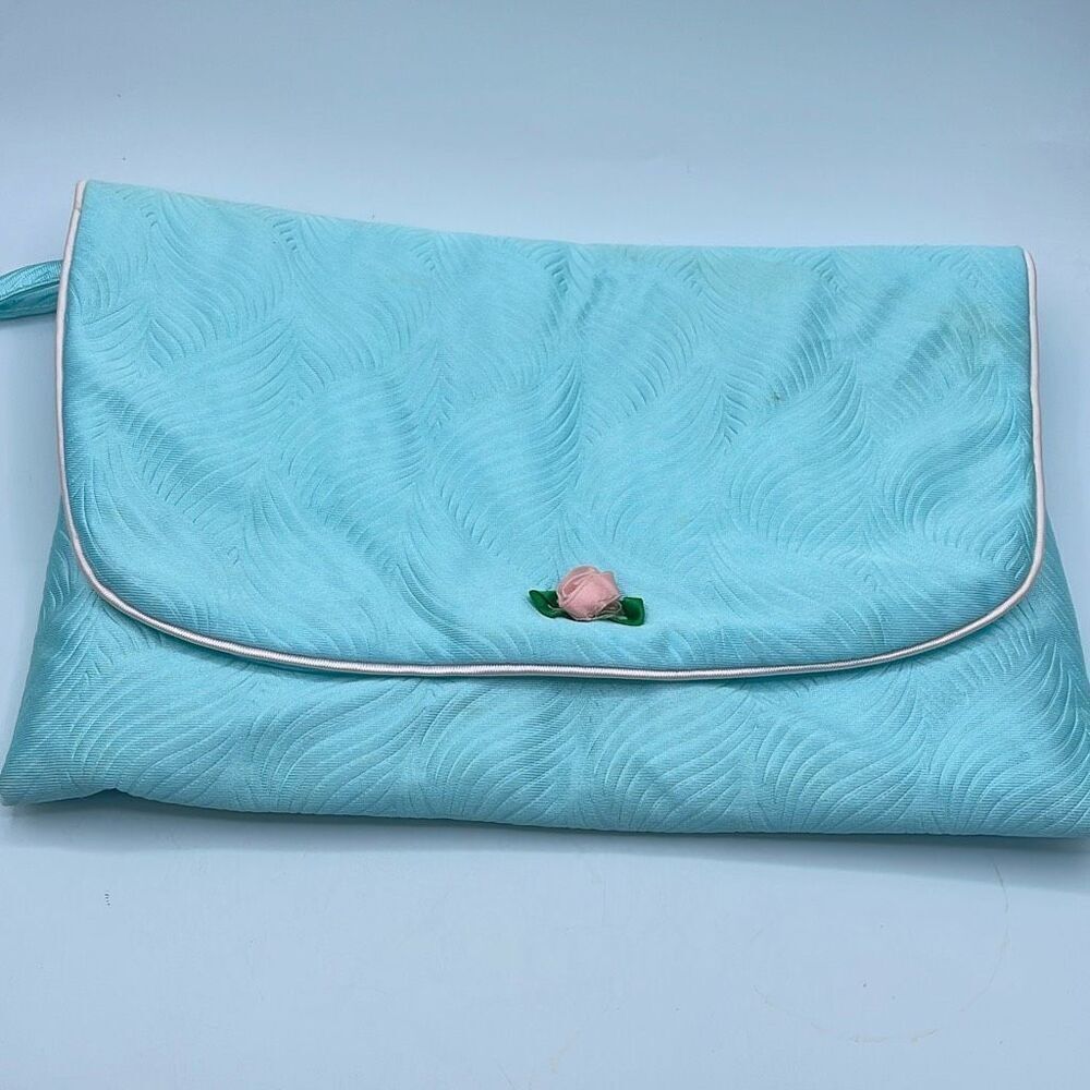 Vintage padded intimates bag. Satin with rose decor.